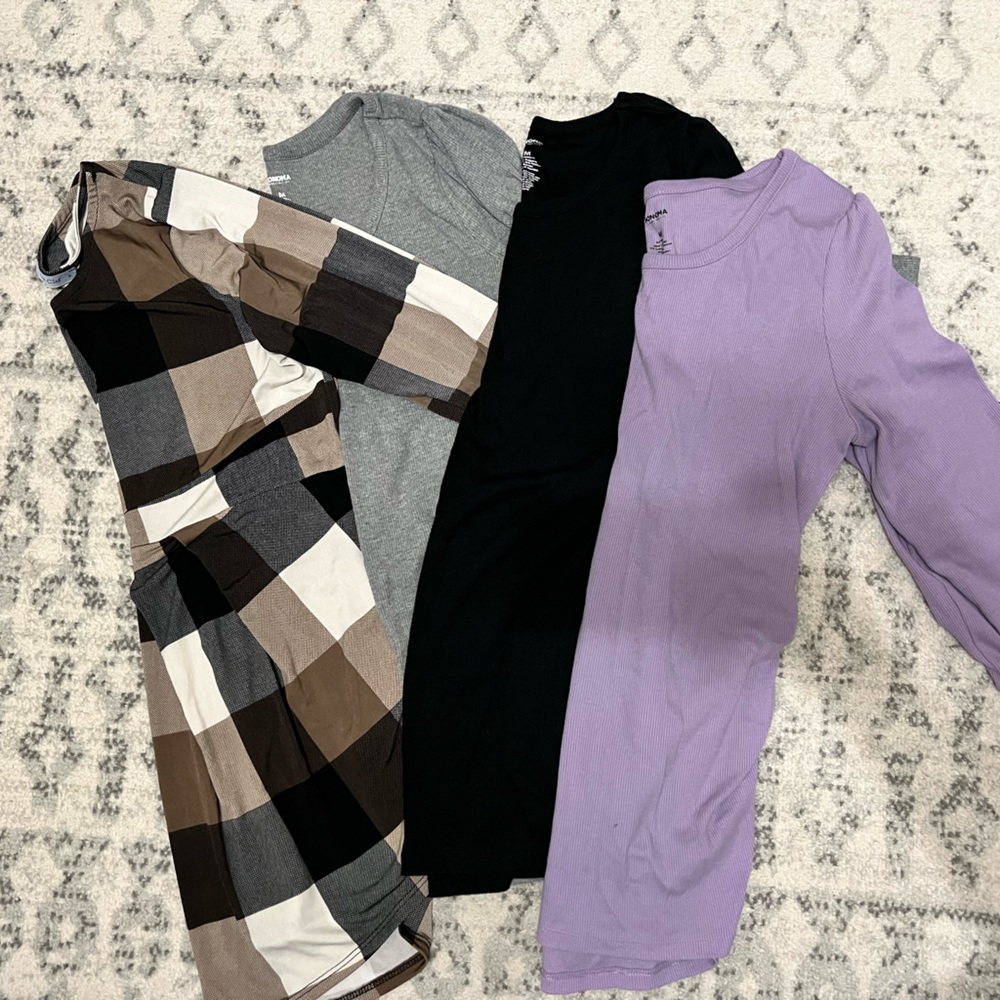 Maternity Clothes - image 4